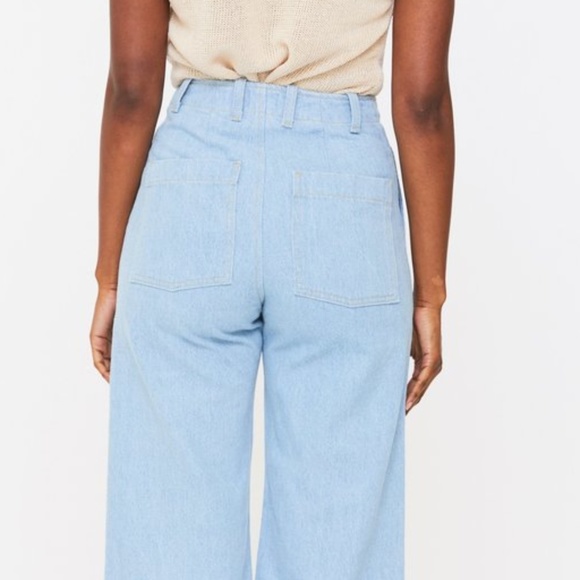 Esby Finch Wide Leg Crop Jean -  Light Wash - Picture 4 of 6